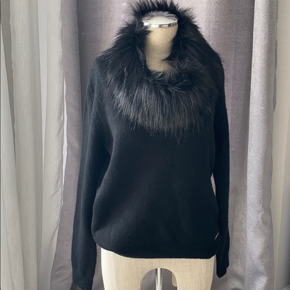 NWT Michael Kors Sweater With detachable collar